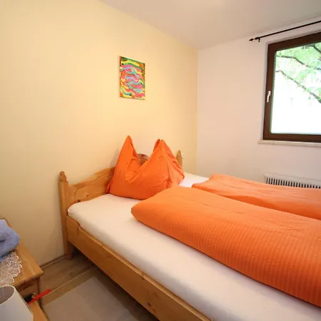 Cozy In Near Apartament